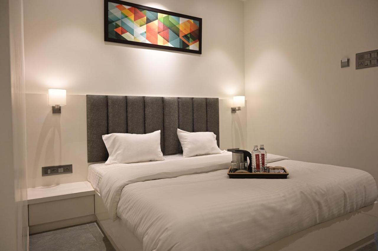 Hotel My Home Residency นาสิก ภายนอก รูปภาพ